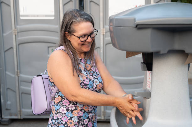 Best Portable toilet rental cost  in Cedar Heights, MD